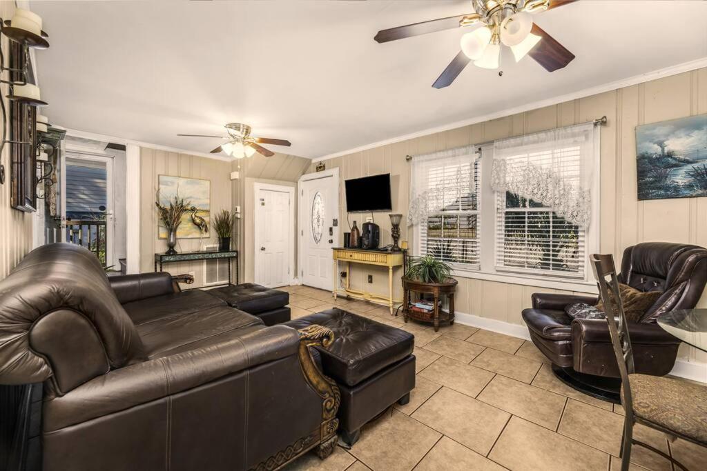 Dazzling Centrally Located Ocean View W 2 Kings, Huge Private Yard, 2 Decks, Firepit, Bbq Myrtle Beach Eksteriør bilde