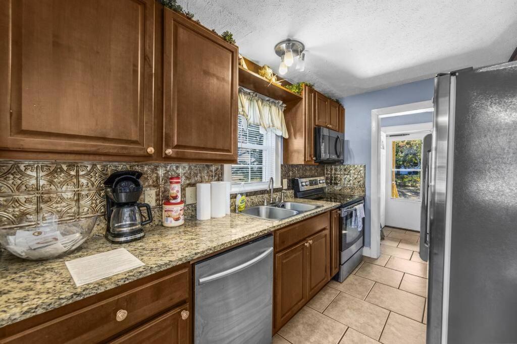 Dazzling Centrally Located Ocean View W 2 Kings, Huge Private Yard, 2 Decks, Firepit, Bbq Myrtle Beach Eksteriør bilde