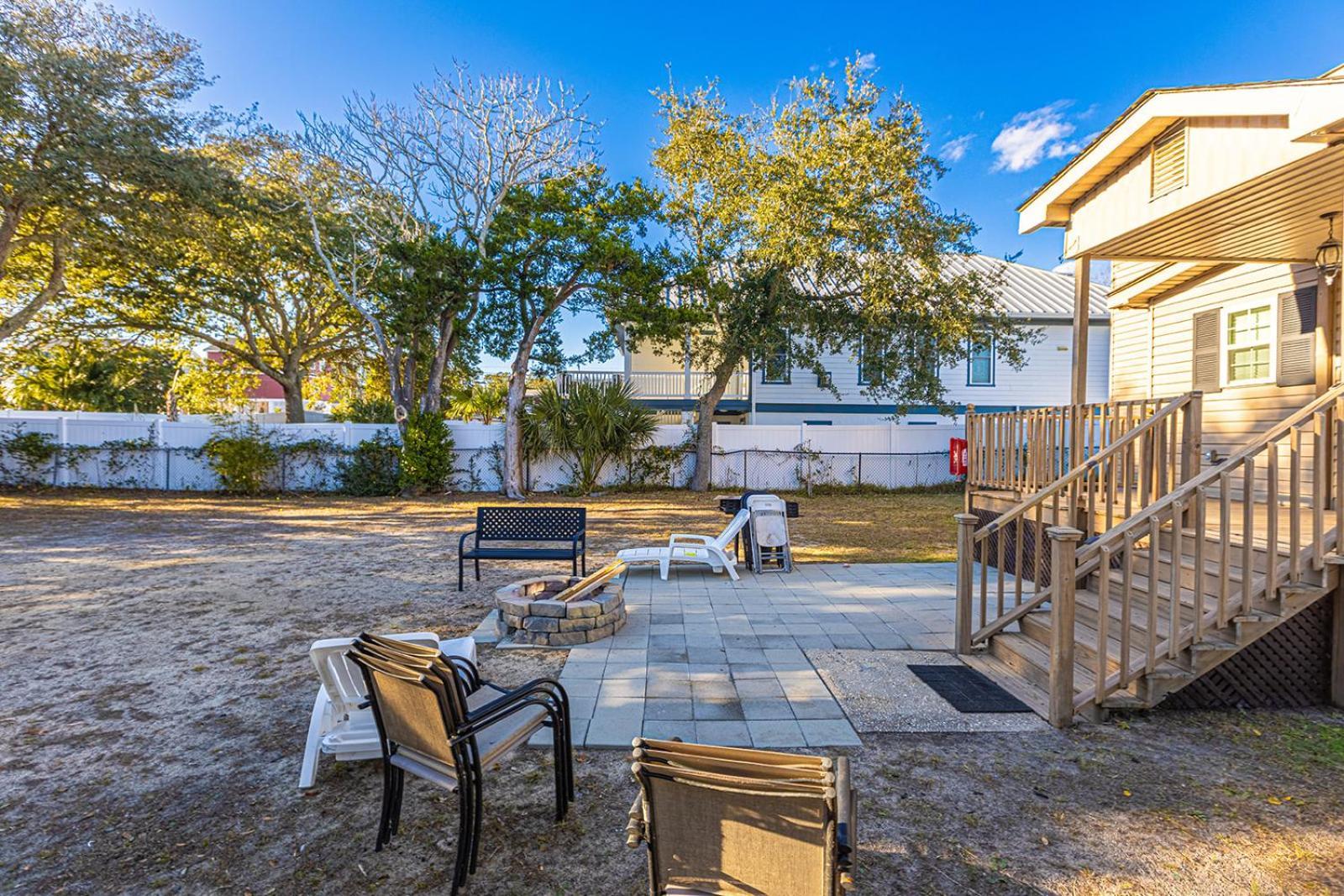 Dazzling Centrally Located Ocean View W 2 Kings, Huge Private Yard, 2 Decks, Firepit, Bbq Myrtle Beach Eksteriør bilde